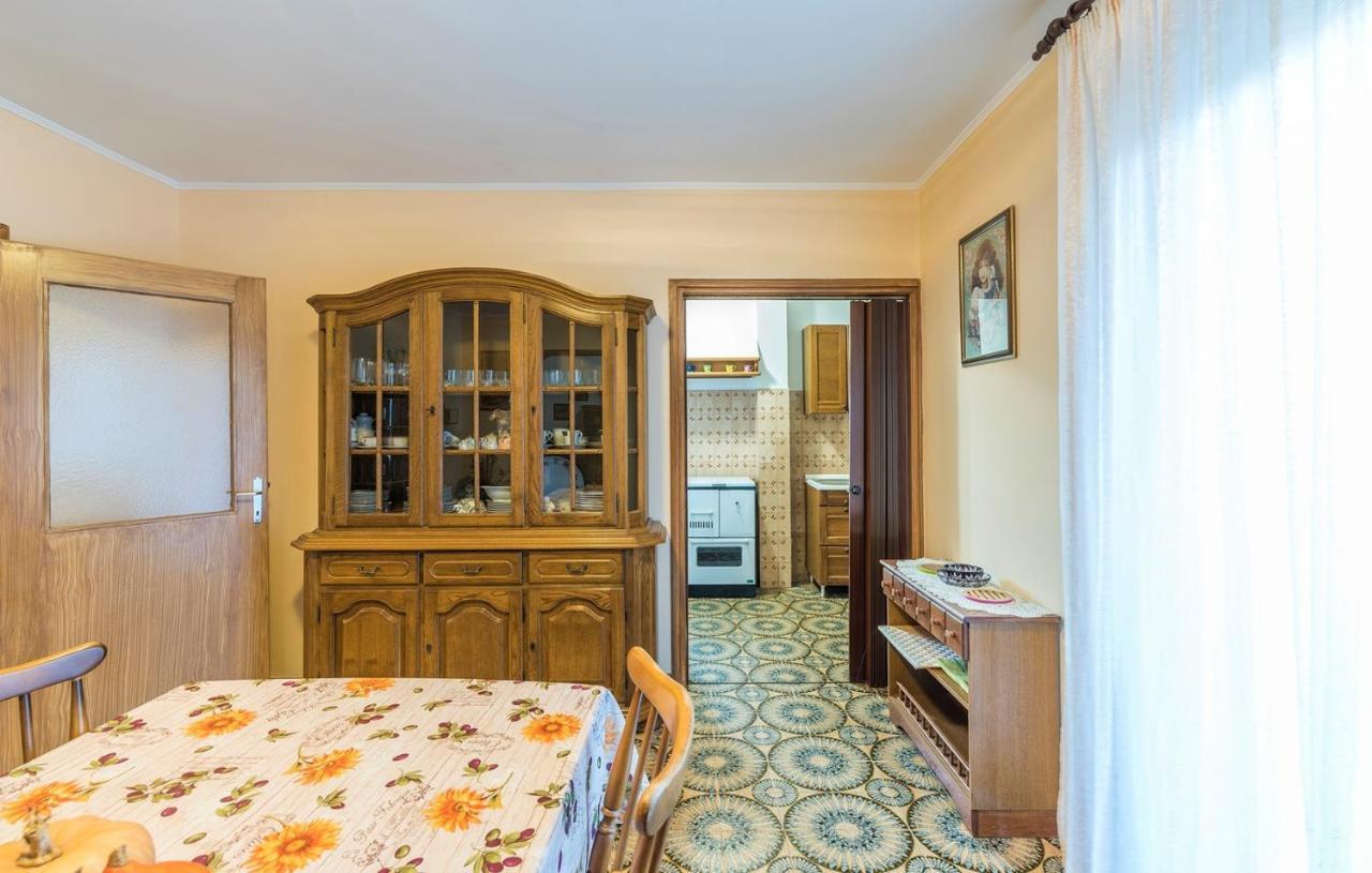 Ferienhaus Zora With Whirlpool Sveti Lovrec Pazenaticki Exterior foto
